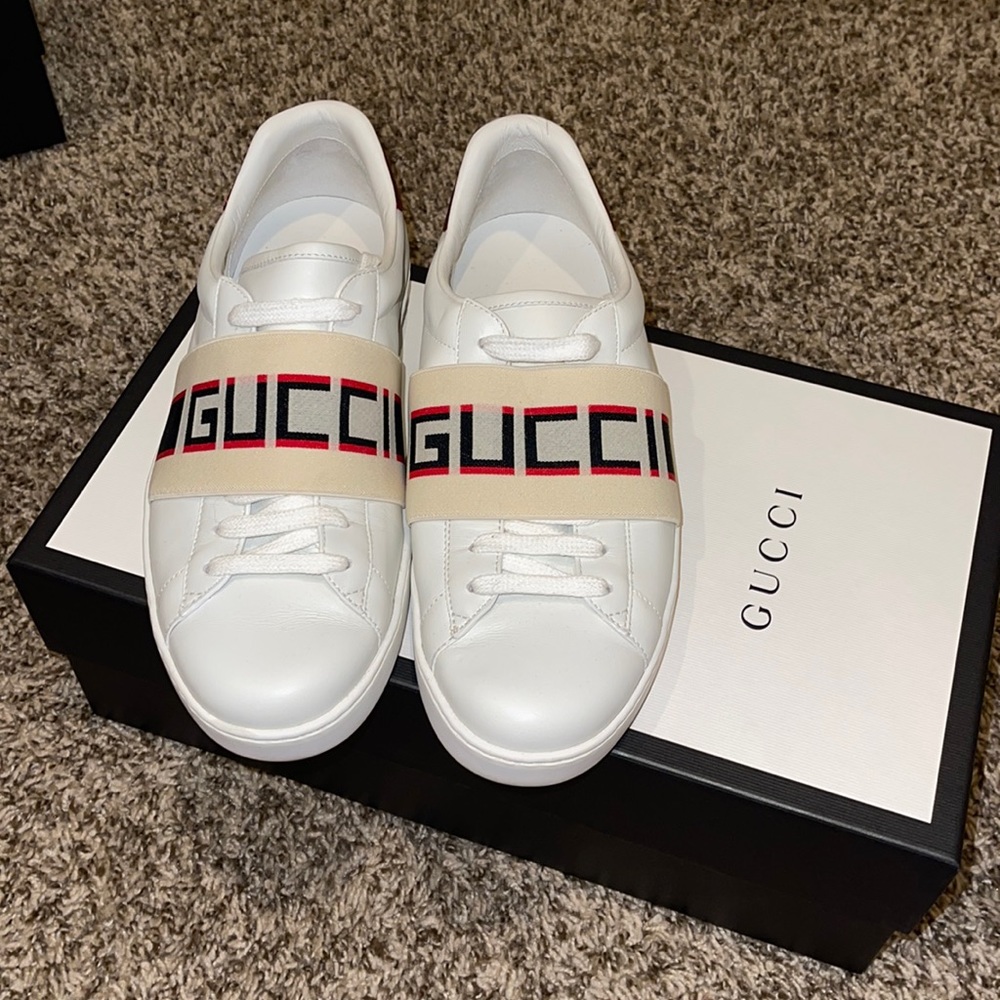 Authentic Gucci Ace Stripe Sneakers - Picture 2 of 7